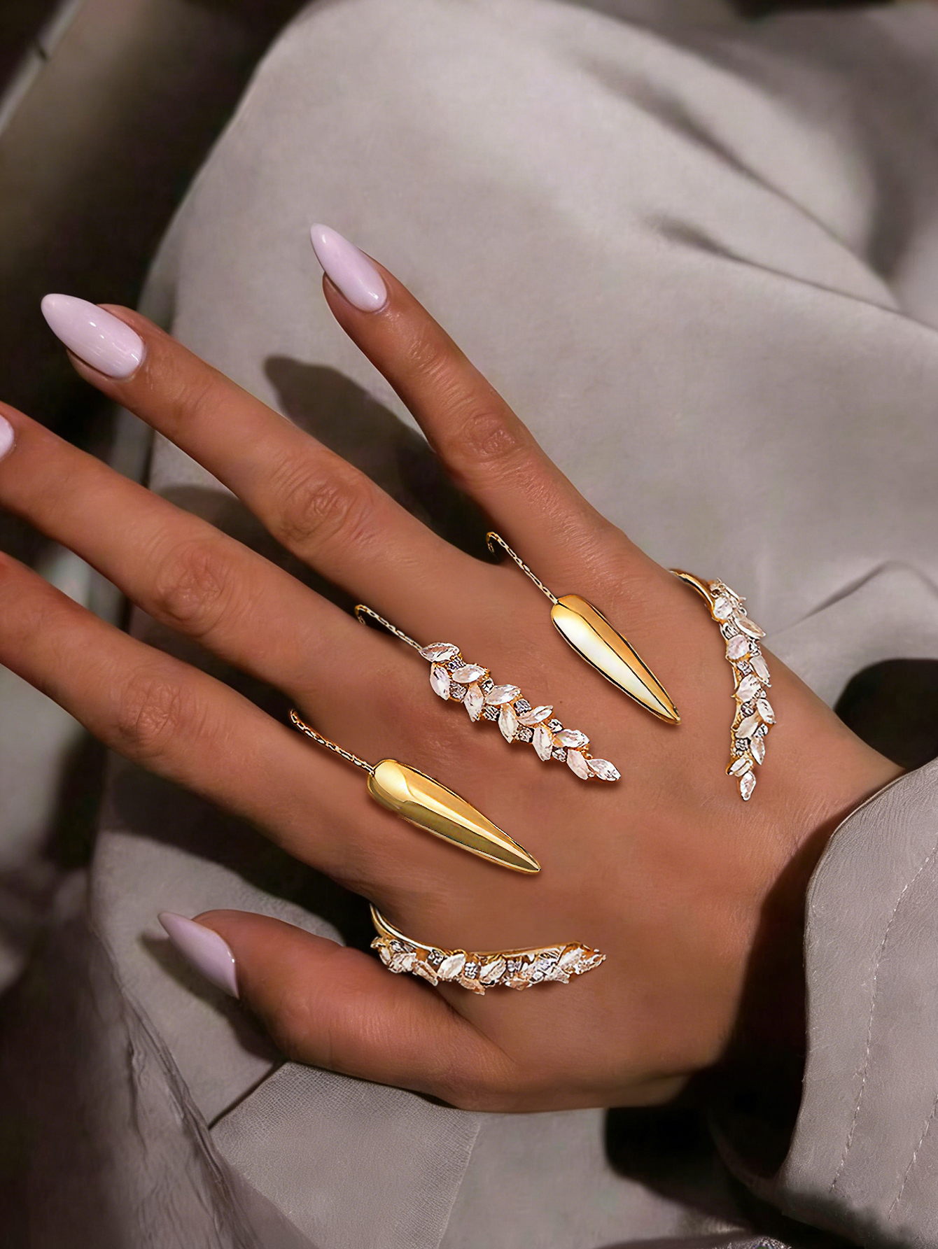 Edgy Wheat-Shape Crystal Open  - огляд і ціна Edgy Formal Wear Women