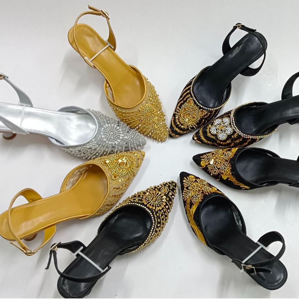 Women Black Lace Slingback Pum - огляд і ціна Slingback Heel Formal
